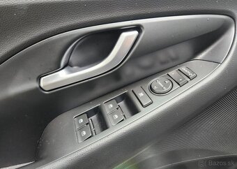 Hyundai i30 1.0-1MAJITEL-V ZÁRUCE-TOP STAV - 12