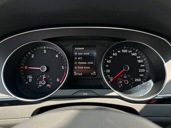 Volkswagen Passat Variant 2.0 TDi DSG 4Motion - 12