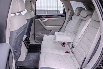 Volkswagen Touareg 3.0 V6 TDI SCR 210kW R-Line 4Motion - 12