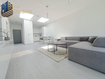 SKOLAUDOVANÉ Novostavba 2-3 izbových bytov s pozemkom v pol - 12