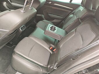 RENAULT MEGANE BOSE EDITION TCE 130 R.V.2016 - 12