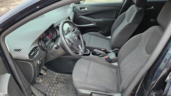 Opel Crossland X 1.2 benzín - 12