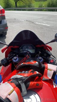 Honda cbr 600 rr rv2006 - 12
