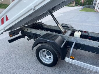 Iveco Daily 2,3l 35C14 3 miestny sklápač do 3,5t - 12