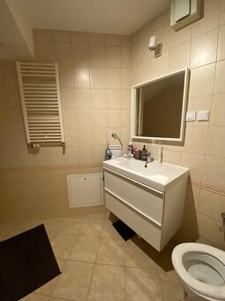 Prenájom 2 izb. byt v Centre BA, Zámocká ulica, Bratislava - 12