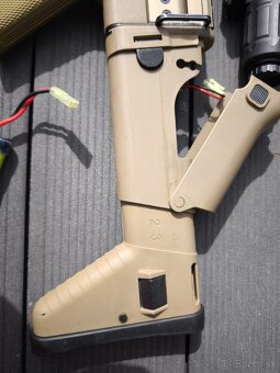 Airsoftová zbraň FN SCAR-L + Kolimátor EPS 3 (používané) - 12