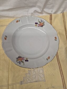 Predam polievkove misy a tanier - 12