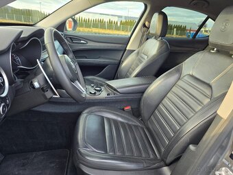 Alfa Romeo Stelvio 2.0 Q4 280ps - 12