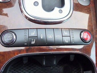 2015 BENTLEY CONTINENTAL FLYING SPUR 6.0V12 - 12