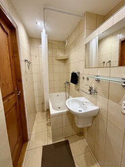 Dám do prenájmu 3 izbový byt v Snine - 12