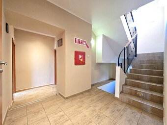 10-izb. Penzión pri Centre / Rodinný dom 380 m² / Domčeková - 12