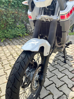YAMAHA ENDURO XT 660Z rv 2010 SUPER STAV - 12