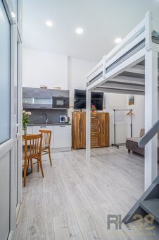 Dva priestranné apartmány v centre Popradu - 12