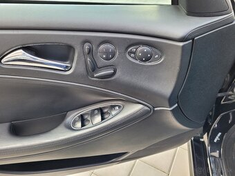 Mercedes- Benz CLS 63AMG - 12