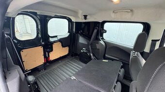 Ford Transit Courier - 12