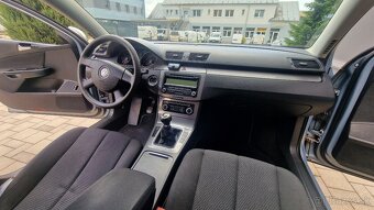 Volkswagen Passat Variant B6 1.6tdi 2010 - 12