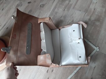 Stará kožená kabela - 12