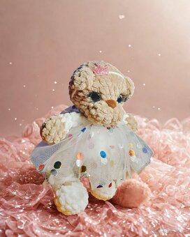 Ručne háčkovaný plyšový medvedík – Princezná (20 cm) - 12