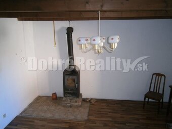 Na predaj rodinný dom v obci Rúbaň, okres Nové Zámky za výho - 12