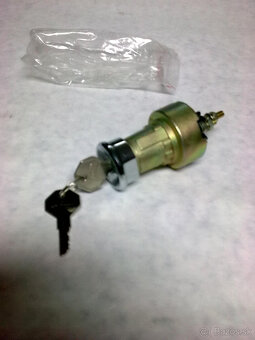 UAZ ,GAZ 69,66,21,24,ŽUK,ZIL,ARO M461 Náhradné diely. - 12