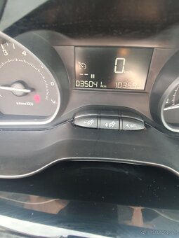 Peugeot 2008 STYLE,  1,2 - 12