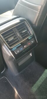 Superb3 140kW 4x4 L&K - 12