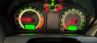 skoda fabia 1.9tdi rs - 12