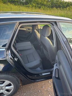 AUDI A4 B8 - 12