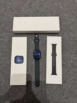 Apple Watch Series 9 45mm Aluminium Case Midnight - 12