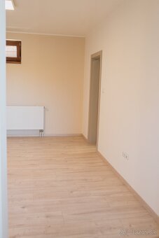 3-izbový DOM na PRENÁJOM - 12