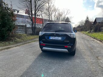 Mitsubishi Outlander 2.2 DI-D Intense+ A/T - 12