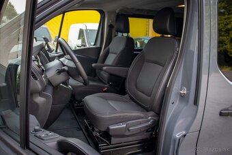 Renault Trafic Minibus - 12