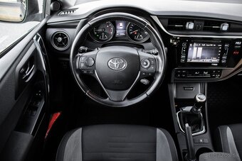 Toyota Auris Touring Sports 1.6 Valvematic, 97kW (2017) - 12