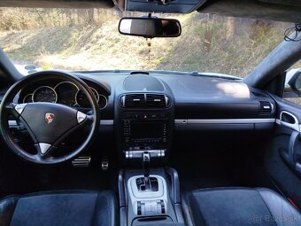 PORSCHE CAYENNE 957. 4,8. V8 4X4 - 12