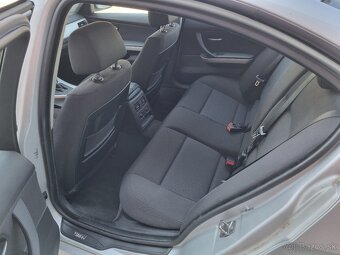 BMW e90 318d automat, xenon, šíber... - 12