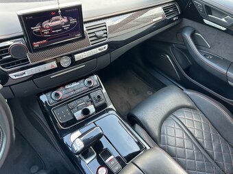 Audi S8 PLUS Quattro AT8 (605k) - 12