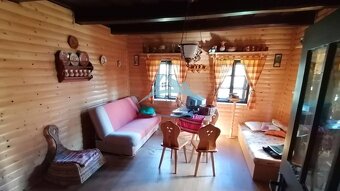 Dva vidiecke domy na rozľahlom pozemku (1,6ha), Prieloh, okr - 12