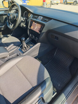 Škoda Octavia Combi 1.6 TDI Ambition 85KW - 12