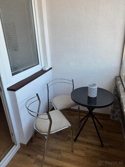 3-IZBOVÝ BYT S LOGGIOU S VÝHĽADOM NA MARTNSKÉ HOLE - 12