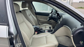 Alfa Romeo 159 1.9 JTD Medium - 12