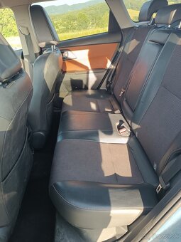 Toyota Auris Touring Sports 1.8 I VVT-i HybridSD Executive - 12