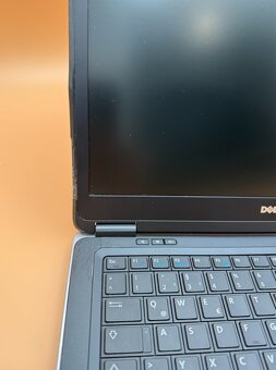Dell Latitude E7440 / i5 / 8GB RAM / SSD / Win 11 Pro - 12
