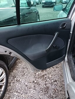 Náhradné diely 1.9 TDi 74kw 2003 pd v RS pakete - 12