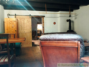 Vidiecka dvojpodlažná chalupa v katastri obce Lubina na pr - 12