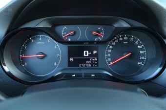 Opel Crosland X1,2 benzín - 12