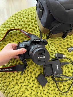 Zrkadlovka CANON eos 1300D - 12