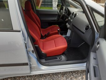 Mitsubishi colt 1.1 benzín 55 kw - 12