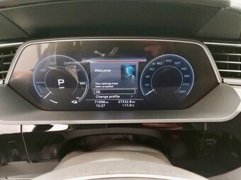 Audi e-tron 50 Quattro Advanced 313koní - 12