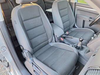 Volkswagen Touran 1.6TDi Comfortline AKČNÍ CENA - 12