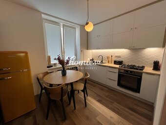 PRENÁJOM 2 izbový luxusný byt v centre mesta Nitra, parkovan - 12